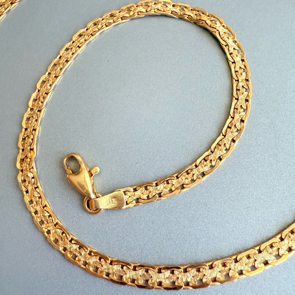 14K Solid Gold Diamond Cut Bismark Flat 2 Sided Chain Necklace 23.5 inch… - Picture 4 of 7